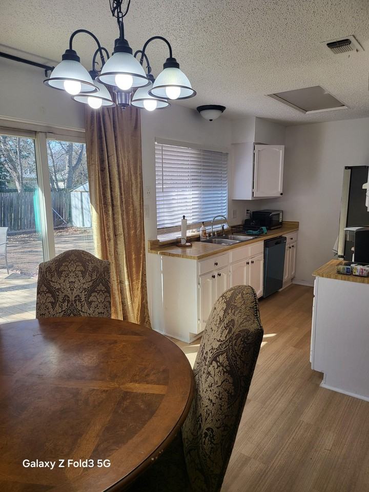 Ridge Place St - Photo 3 of 14