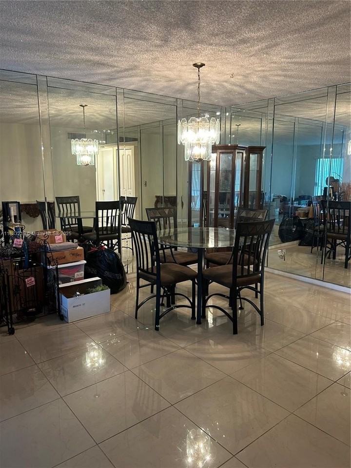 6200 Nw 44th St #312 - Photo 3 of 12