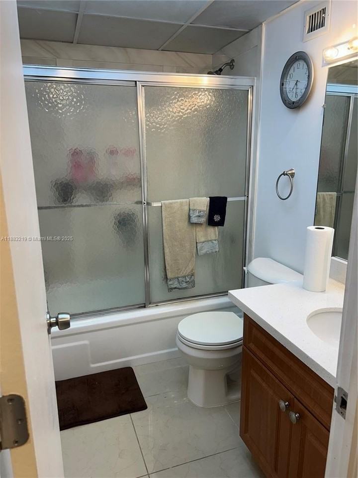 6200 Nw 44th St #312 - Photo 7 of 12