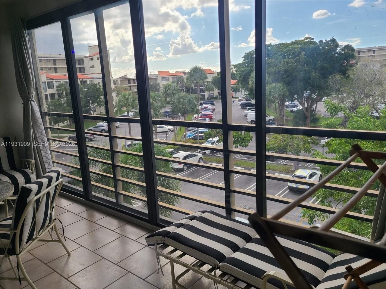 2306 S Cypress Bend Dr #418 - Photo 3 of 15