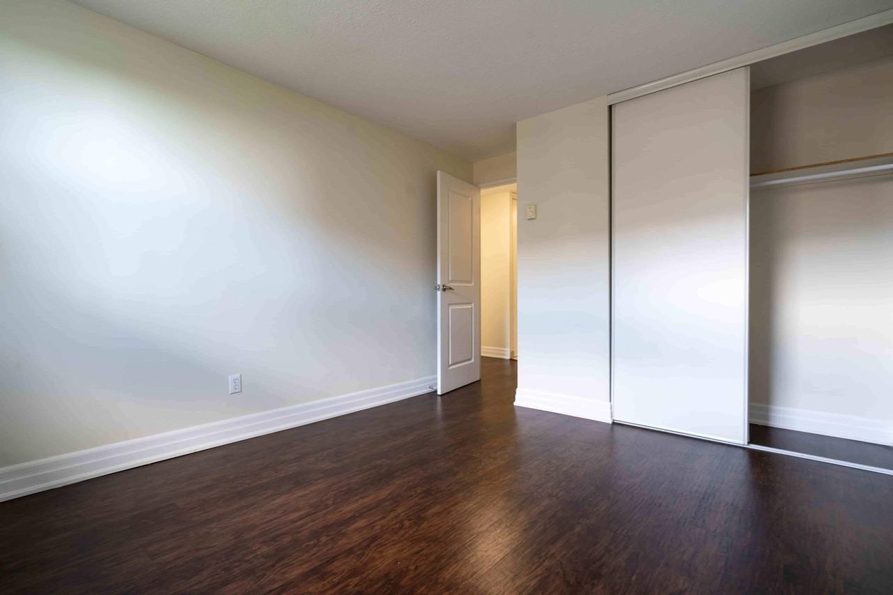 4 Radisson - Photo 7 of 41