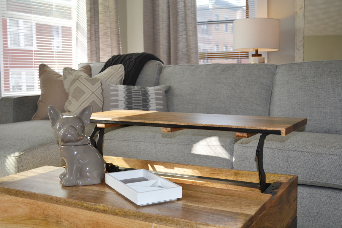 438 Hanover St #3B - Photo 4 of 16