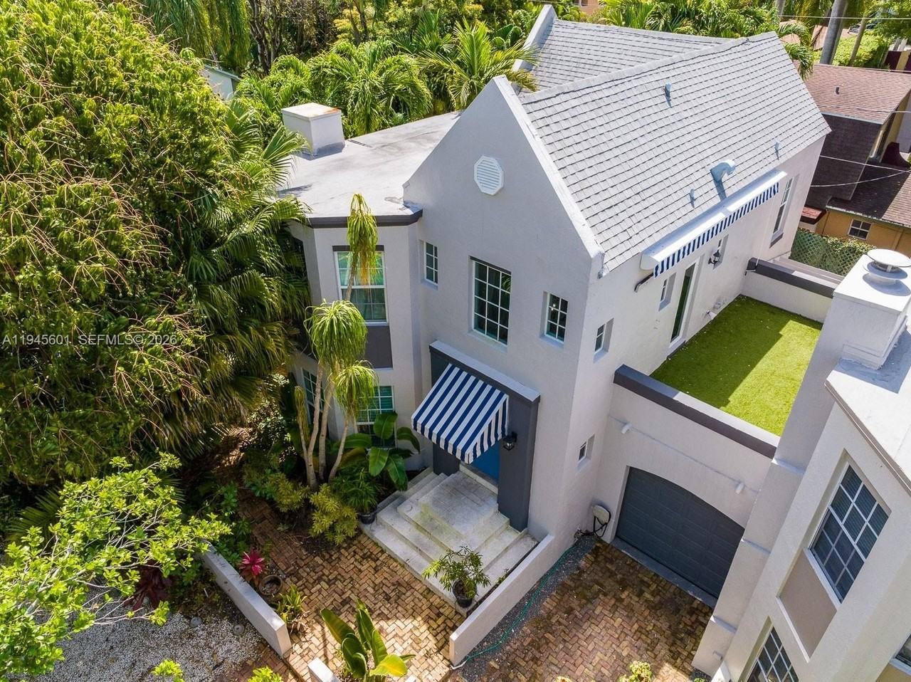 2952 Peachy St #8 - Photo 5 of 33