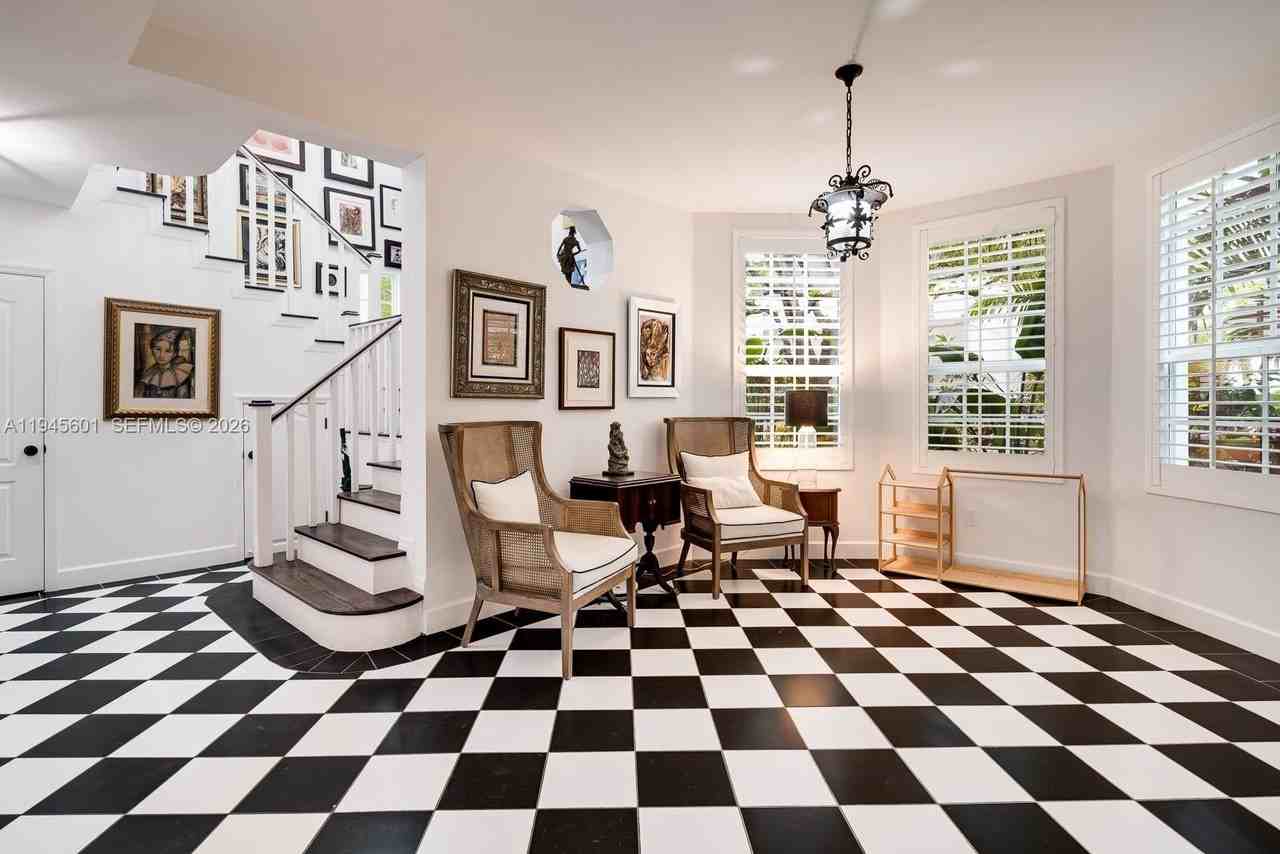 2952 Peachy St #8 - Photo 7 of 33