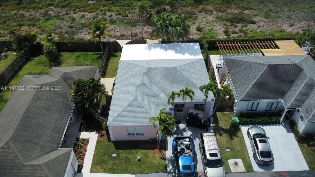 9810 Sw 222nd Ter - Photo 4 of 29