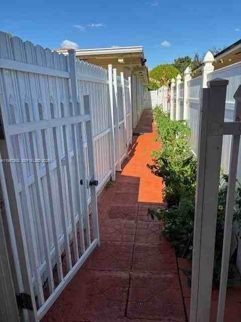 640 E 30th St #0 - Photo 4 of 13