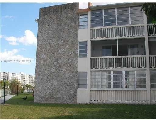 1591 Ne Miami Gardens Dr #205 - Photo 3 of 5