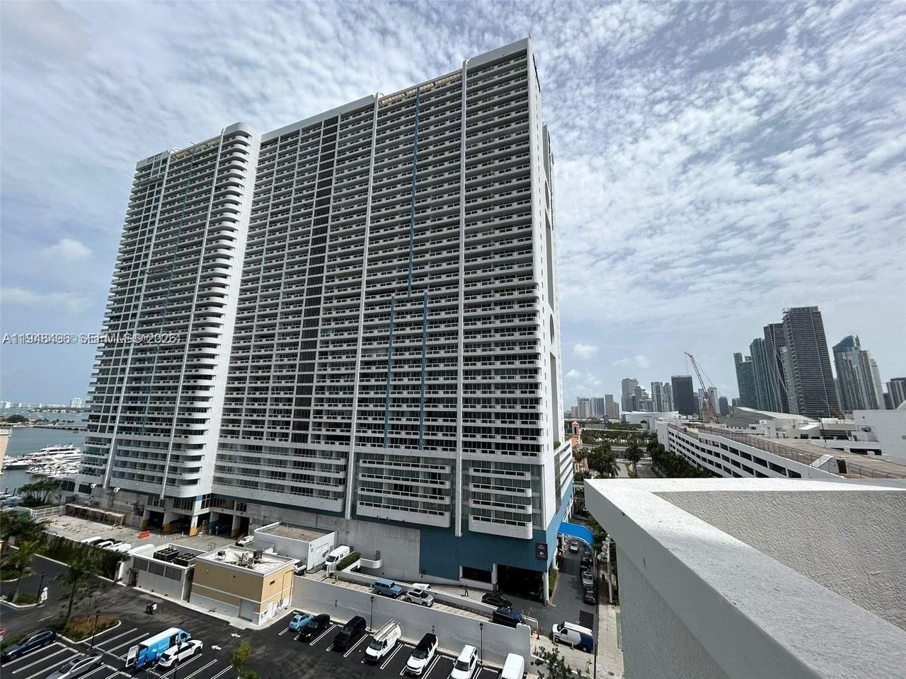 1750 N Bayshore Dr #1106 - Photo 6 of 11