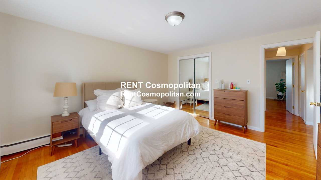 27 Arlington Rd Apt 02 #5 - Photo 6 of 11