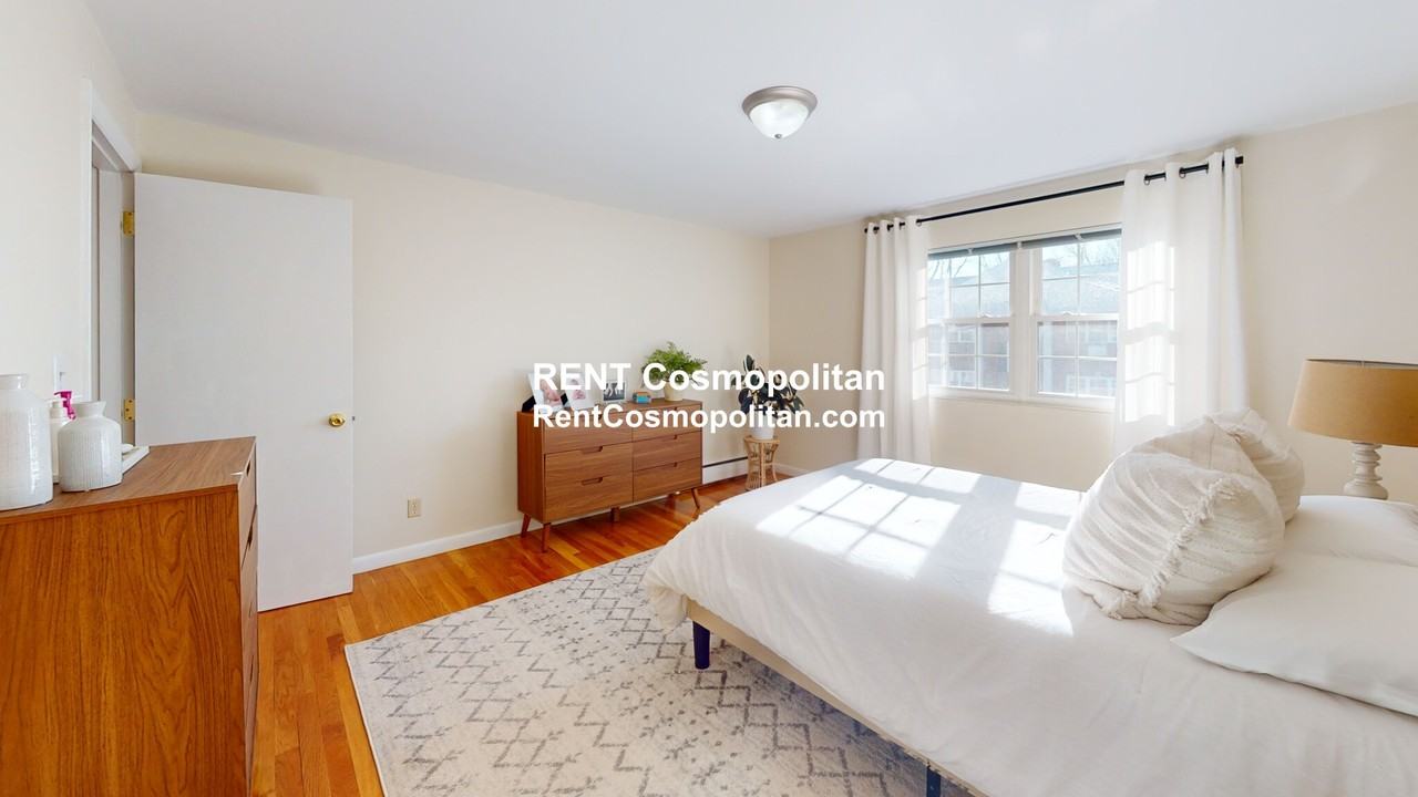 27 Arlington Rd Apt 02 #5 - Photo 7 of 11