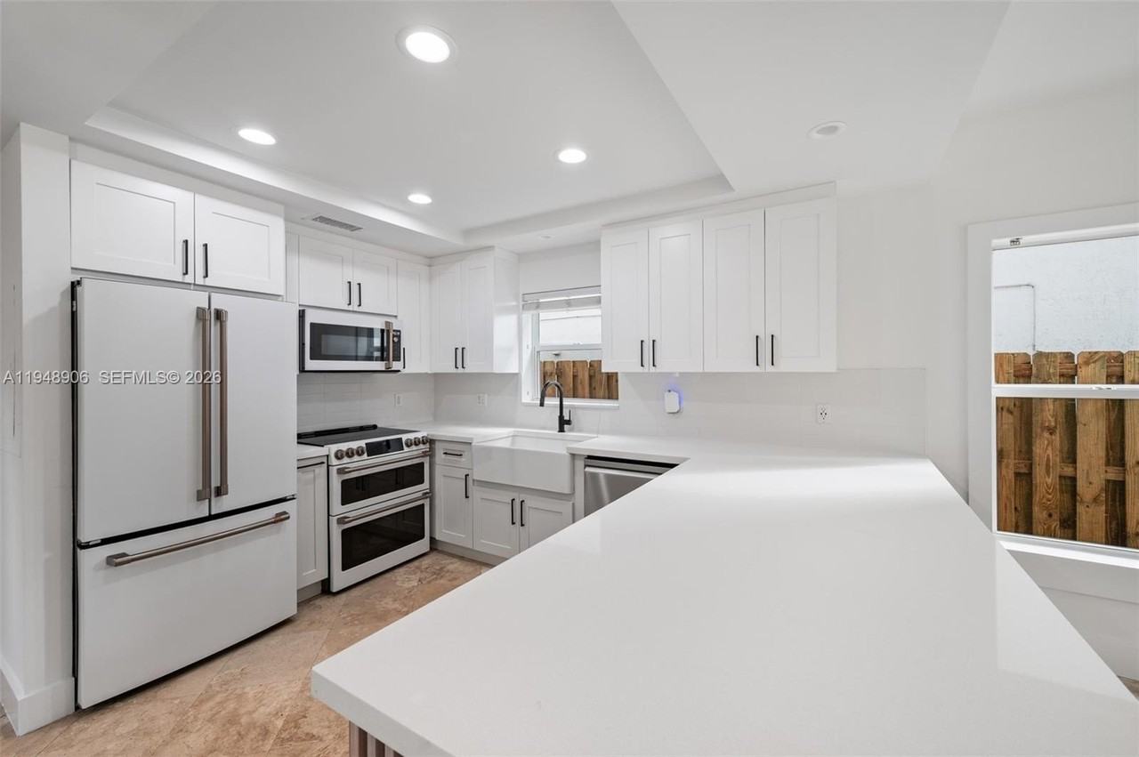 2922 Virginia St #2922 - Photo 7 of 23