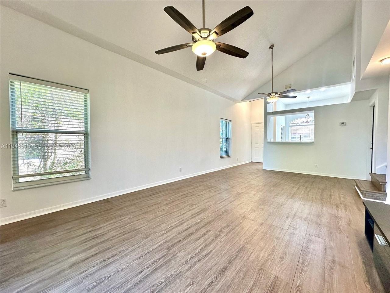 1013 Via Jardin #0 - Photo 6 of 18