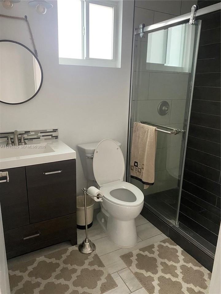 1177 Sw 13th St #0 - Photo 7 of 8