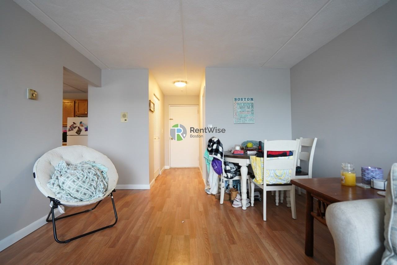 12 Cottage Ct #11 - Photo 3 of 12