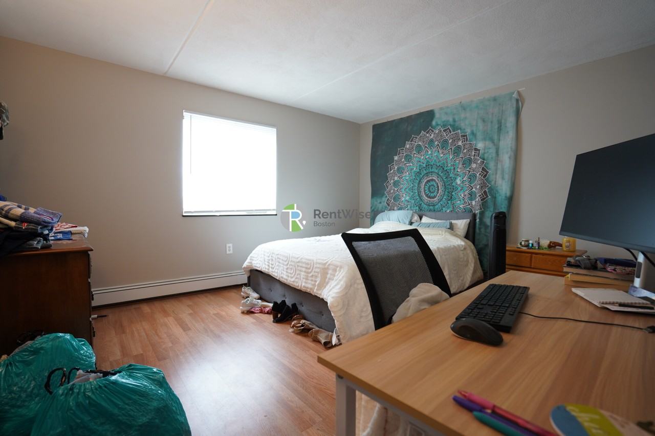 12 Cottage Ct #11 - Photo 7 of 12