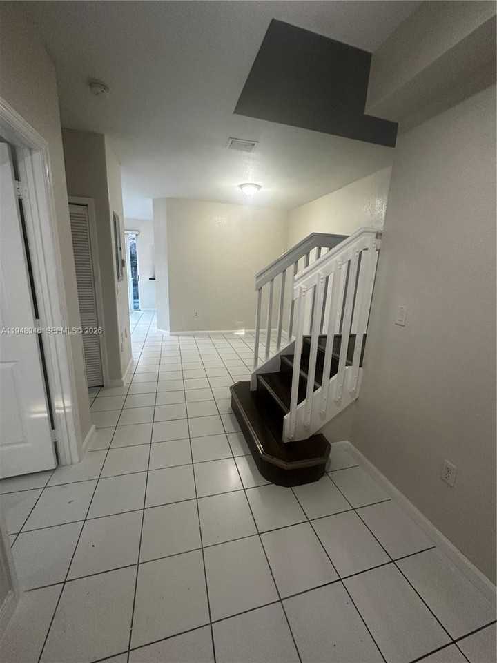 2440 Se 14th Ave #281 - Photo 5 of 42