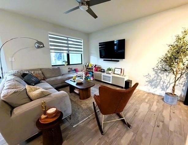 10034 W 32nd Ln - Photo 3 of 18