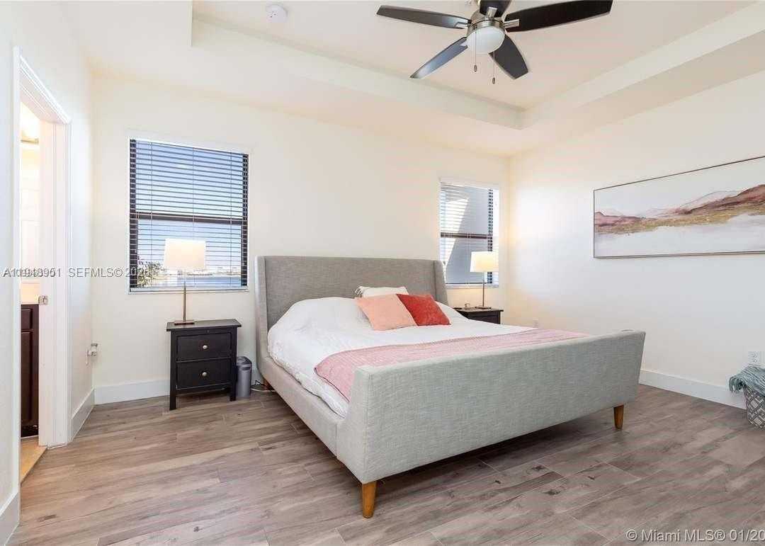 10034 W 32nd Ln - Photo 6 of 18