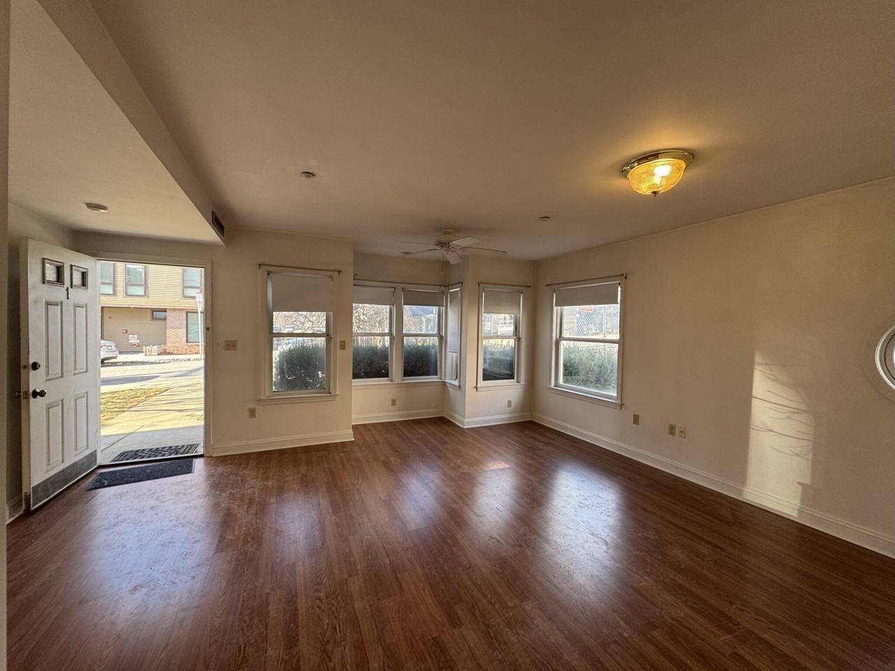 8 Glencoe St #1 - Photo 3 of 24