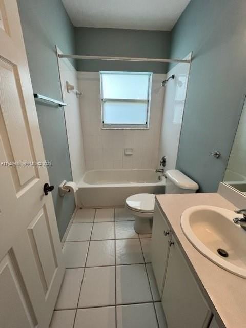 1932 Se 24th Ave - Photo 5 of 7