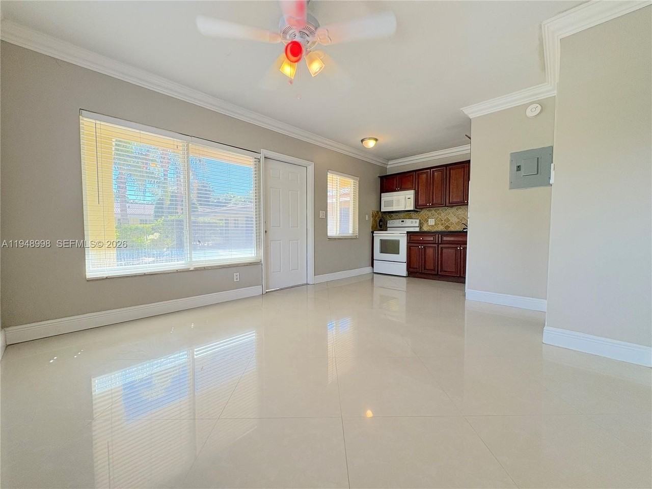 2901 Middle River Dr #7 - Photo 2 of 10