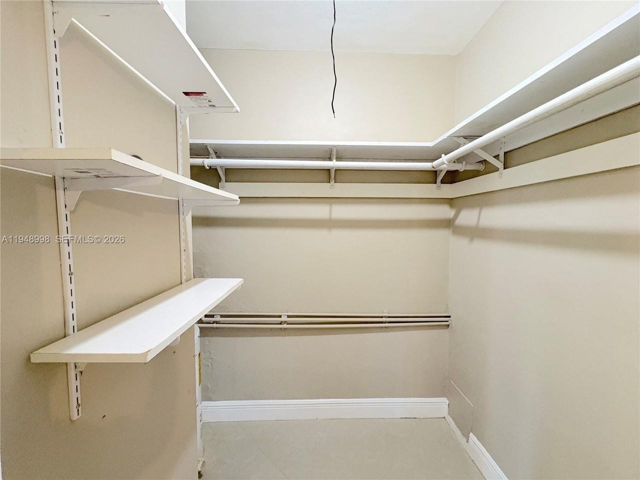 2901 Middle River Dr #7 - Photo 6 of 10