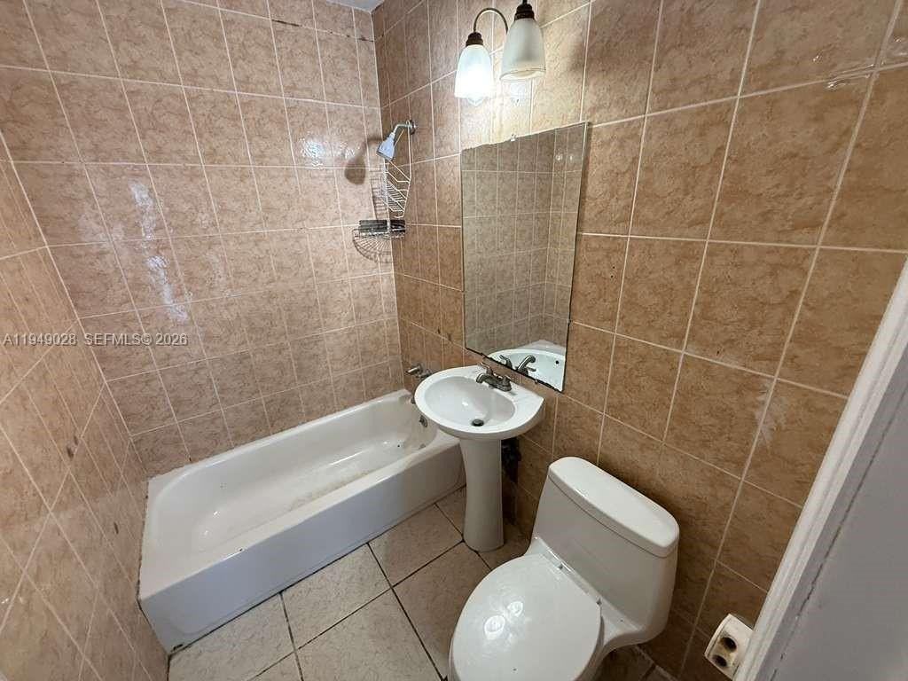 8201 Nw 5th Ct #BACK - Photo 6 of 9