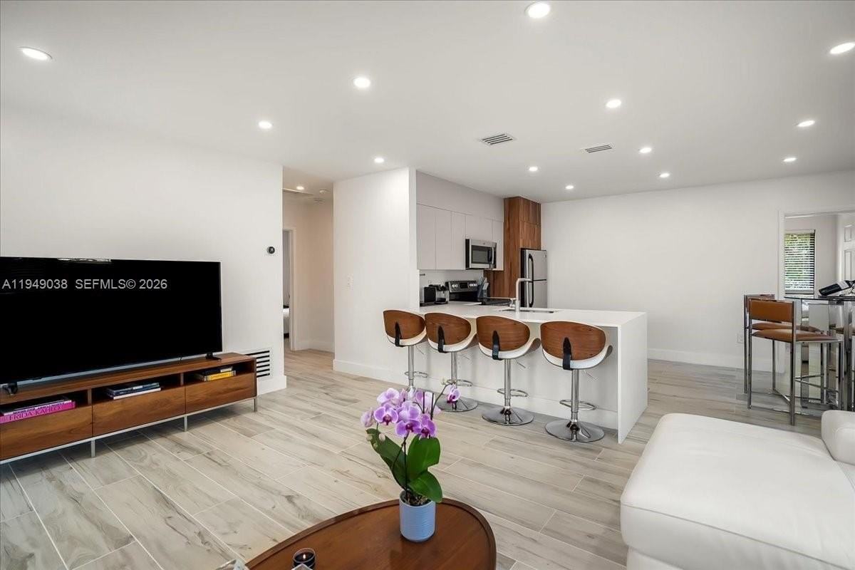 70 Nw 47th Ter #70 - Photo 6 of 9