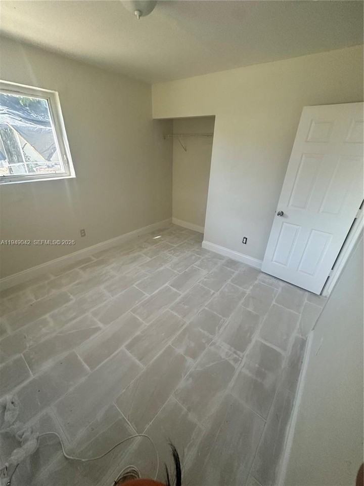 11832 Sw 212th St #11832 - Photo 5 of 15