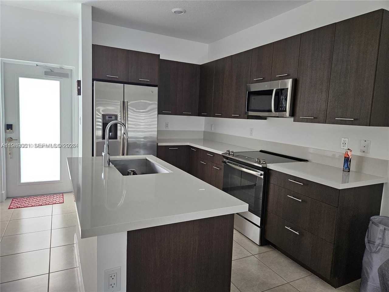 4670 Nw 84th Ave #42 - Photo 7 of 20