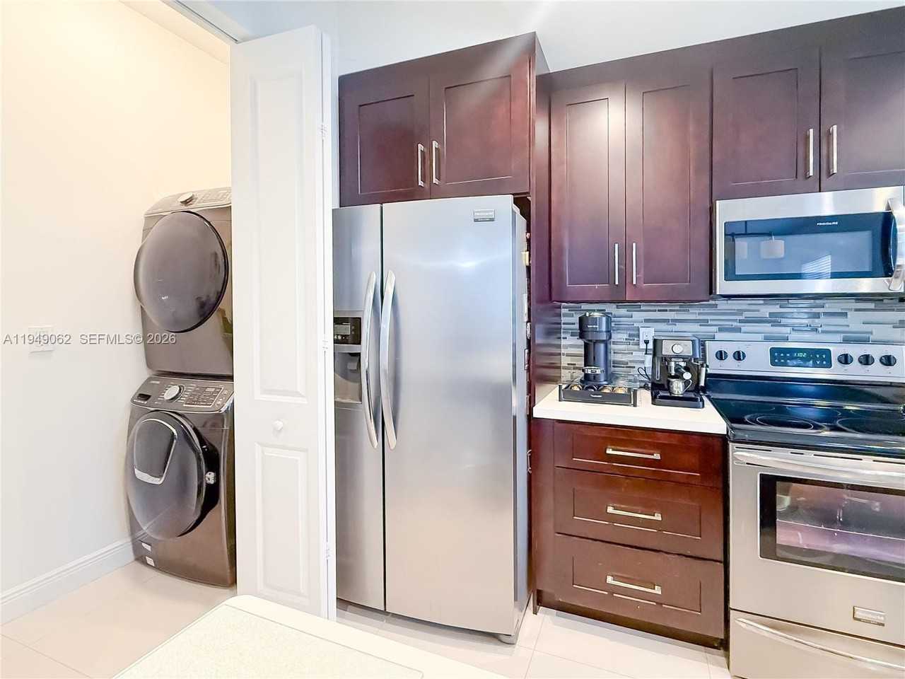 17931 Sw 152nd Ave - Photo 7 of 29