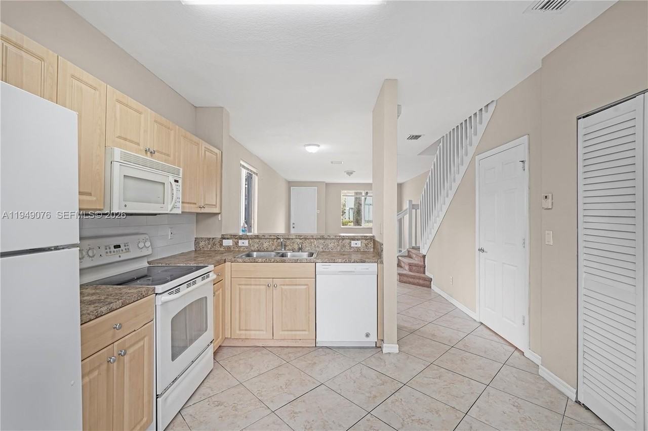 3533 Sonoma Dr - Photo 7 of 34