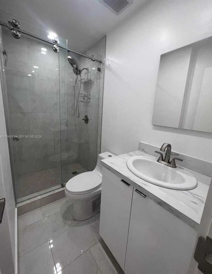 4331 Sw 147th Pl #0 - Photo 5 of 6