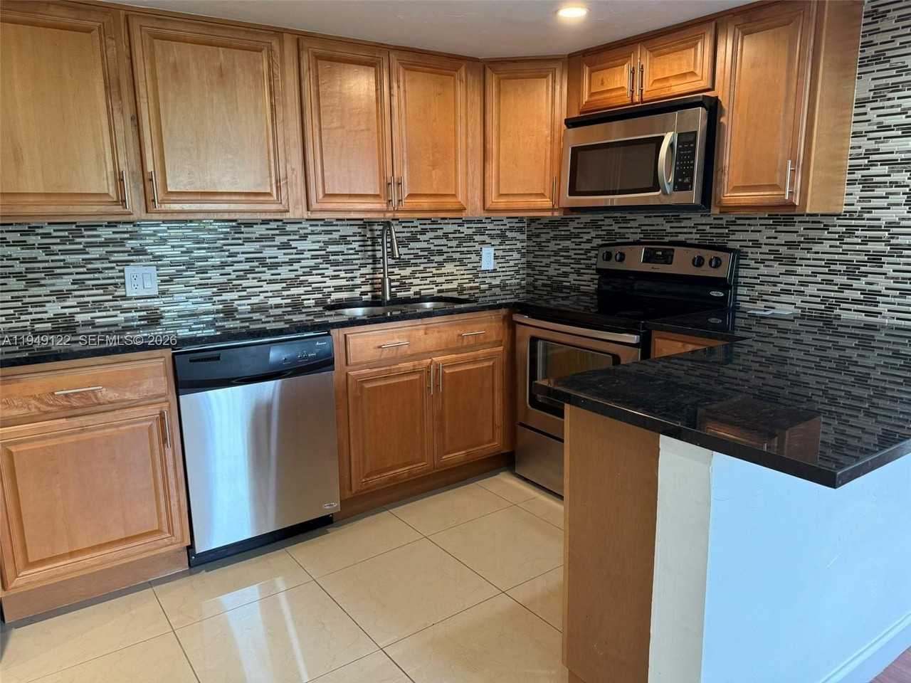 3860 Ne 170th St #412 - Photo 2 of 16