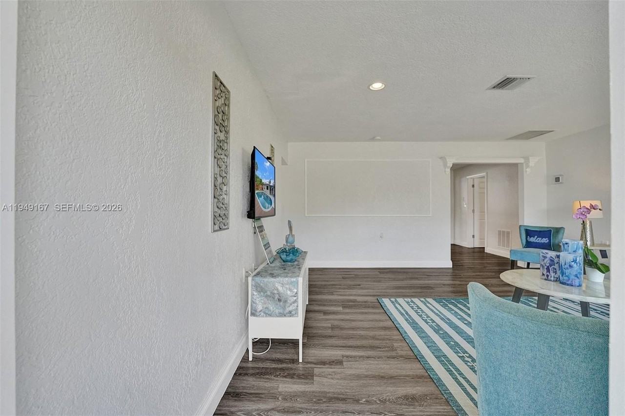 3730 Sw 47th Ct #0 - Photo 5 of 50