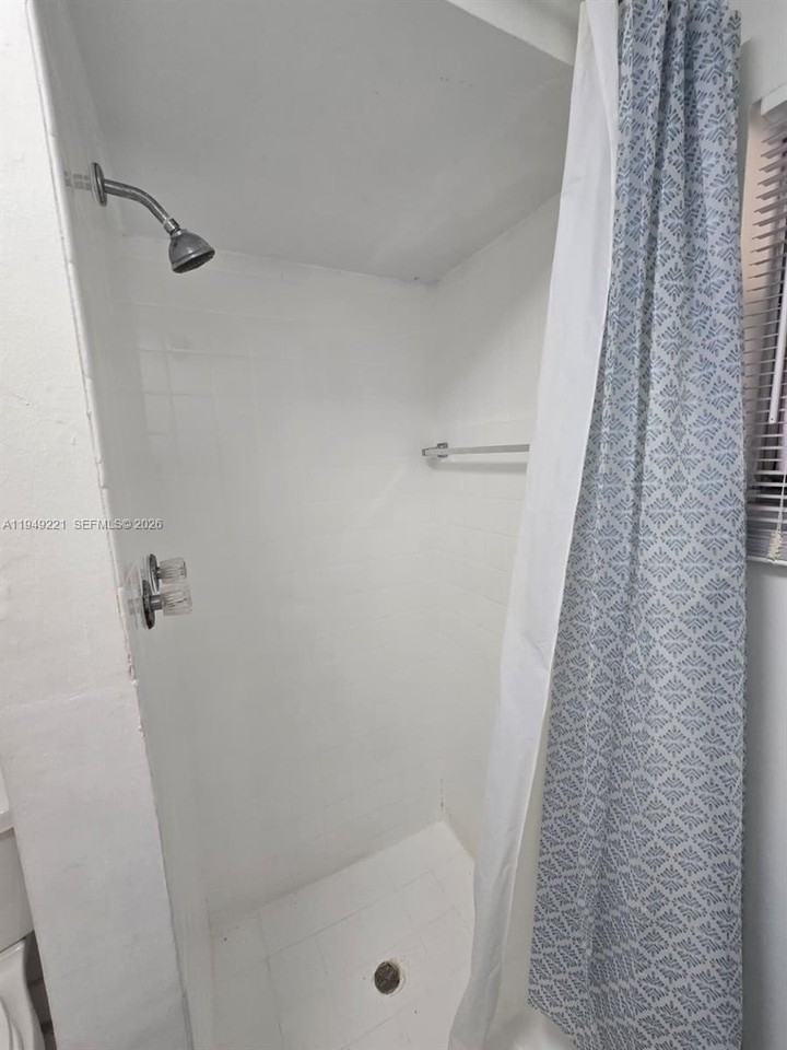 1220 Nw 180th Ter #1220 - Photo 7 of 8