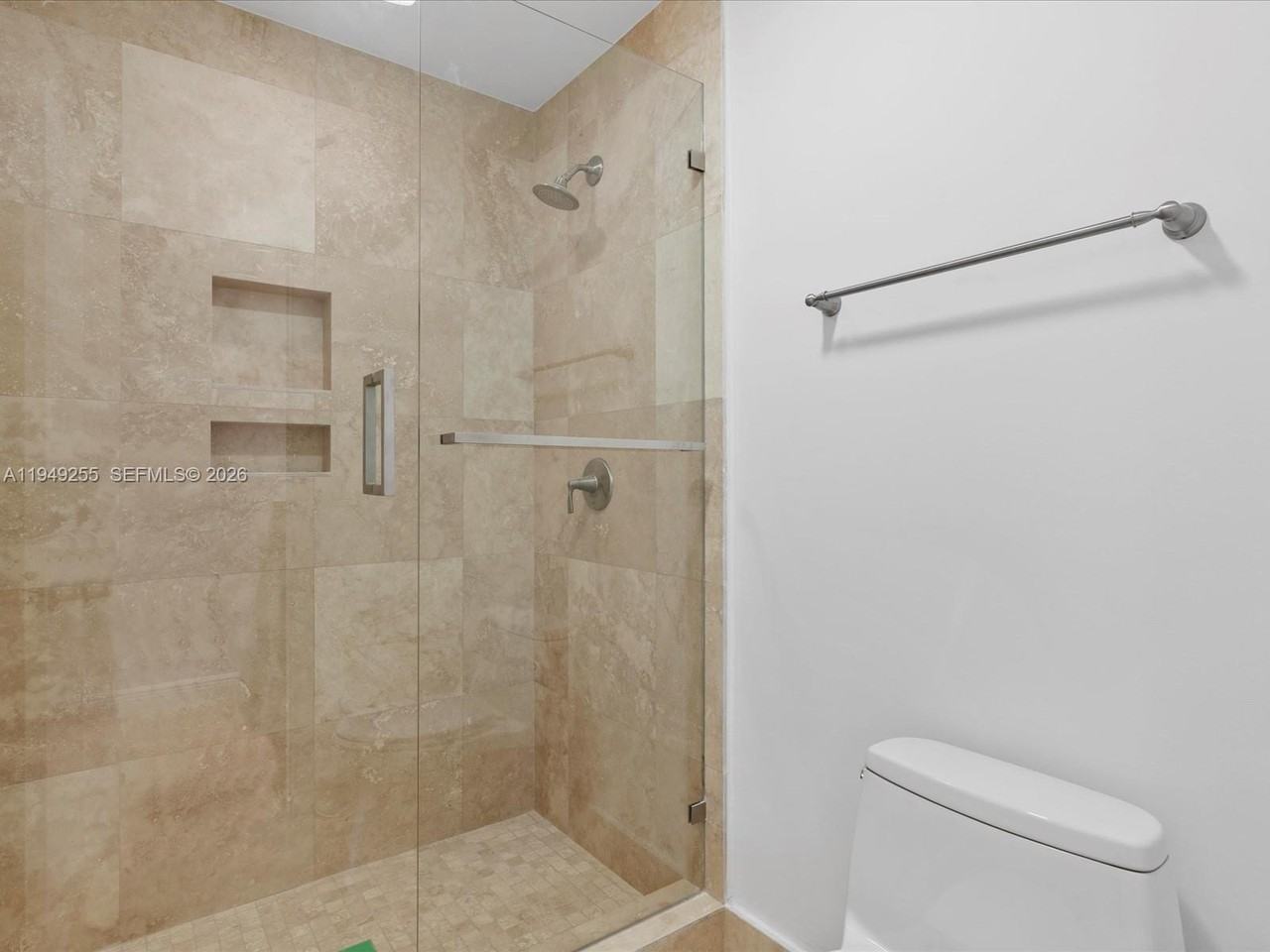 911 Pizarro St - Photo 7 of 18