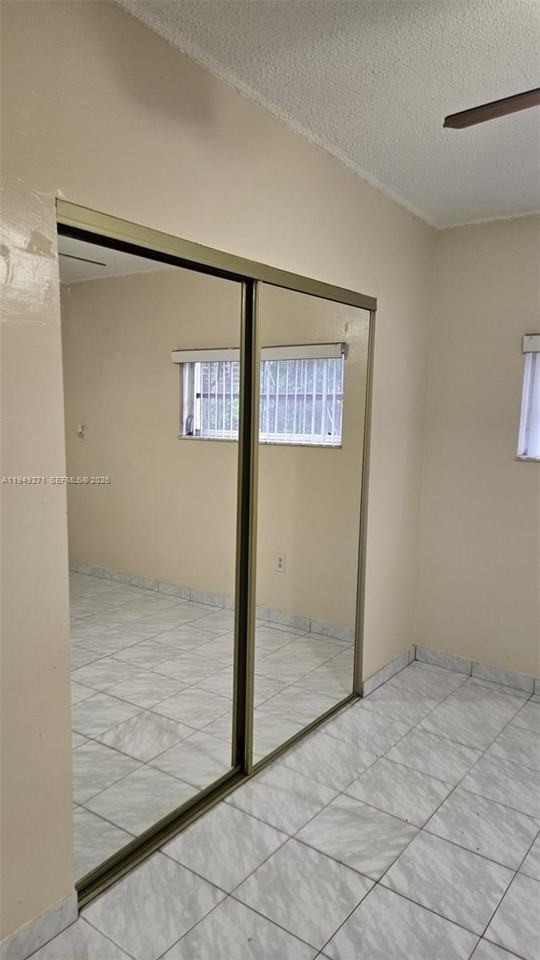 2340 Sw 11th St #0 - Photo 5 of 24