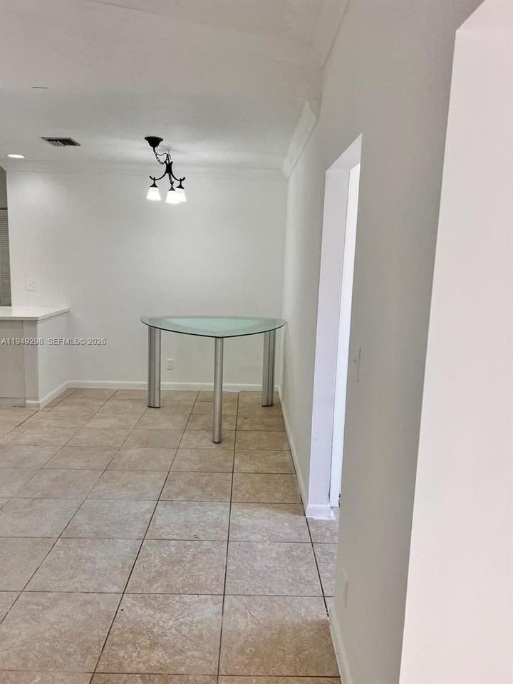 1802 Waterview Cir #1802 - Photo 7 of 12