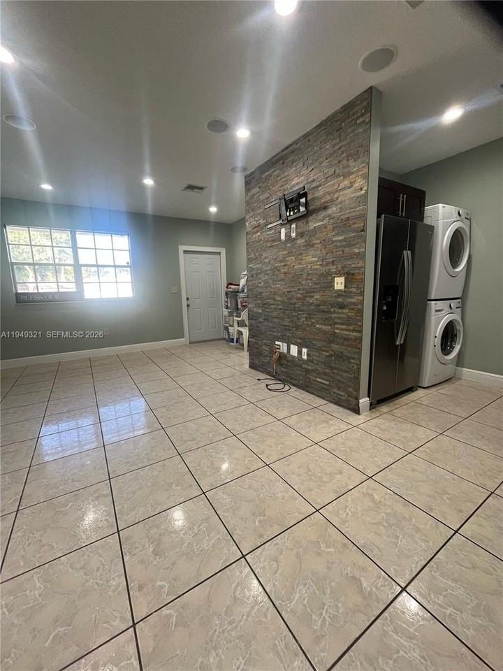 603 Nw 97th St #603 - Photo 7 of 27