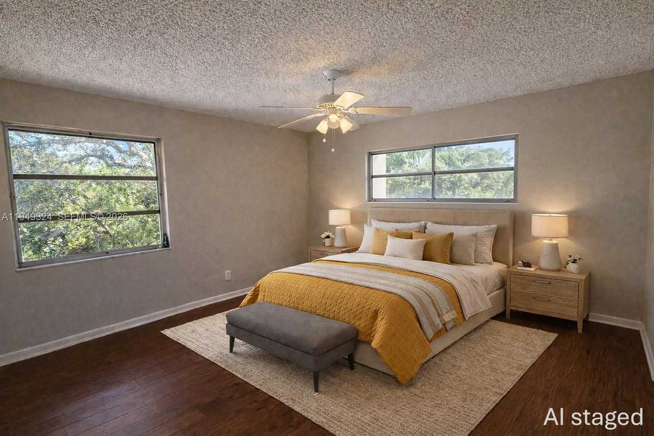 642 Nw 13th St #0310 - Photo 3 of 32