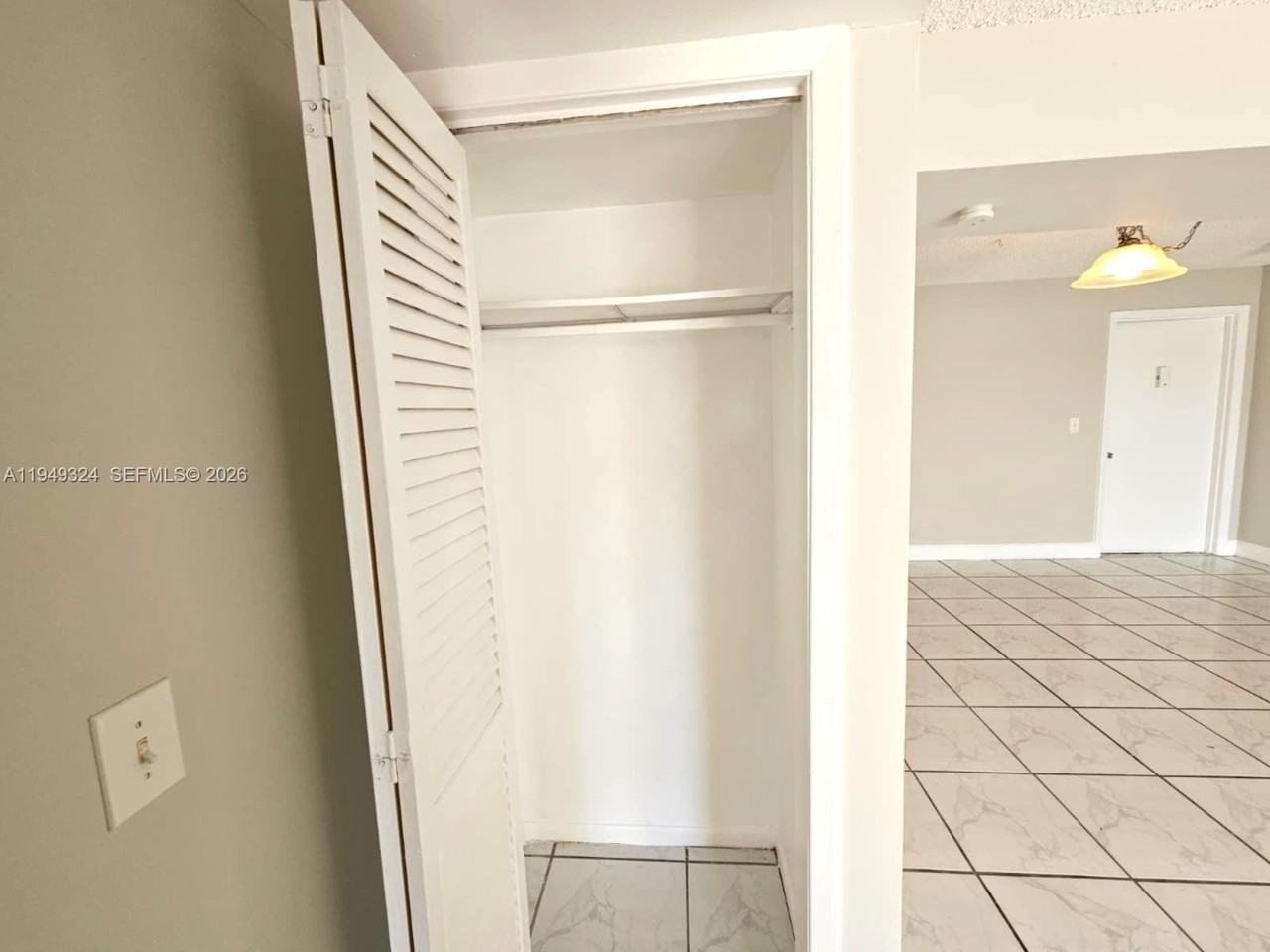 642 Nw 13th St #0310 - Photo 6 of 32