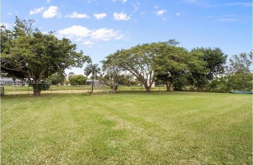 17220 Sw 83rd Ct - Photo 3 of 11