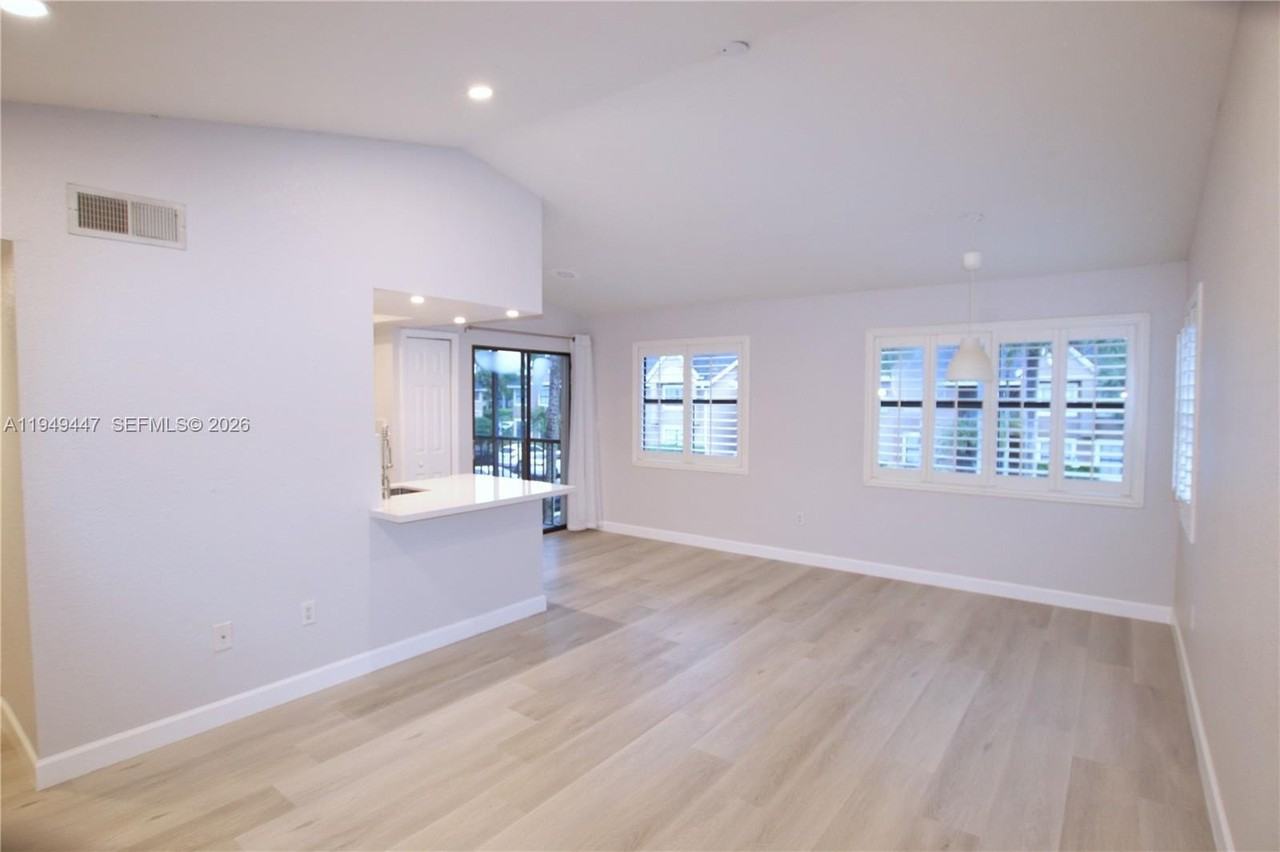 10681 Sw 156th Pl #402 - Photo 4 of 36