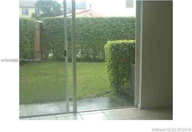 12040 Sw 268th St #2 - Photo 3 of 8