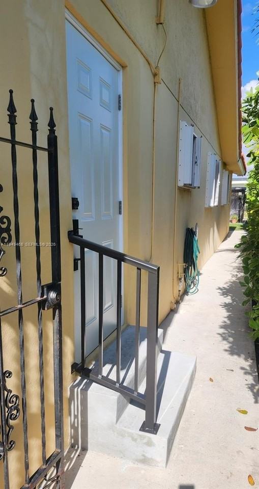 6265 Sw 31st St #B - Photo 3 of 11