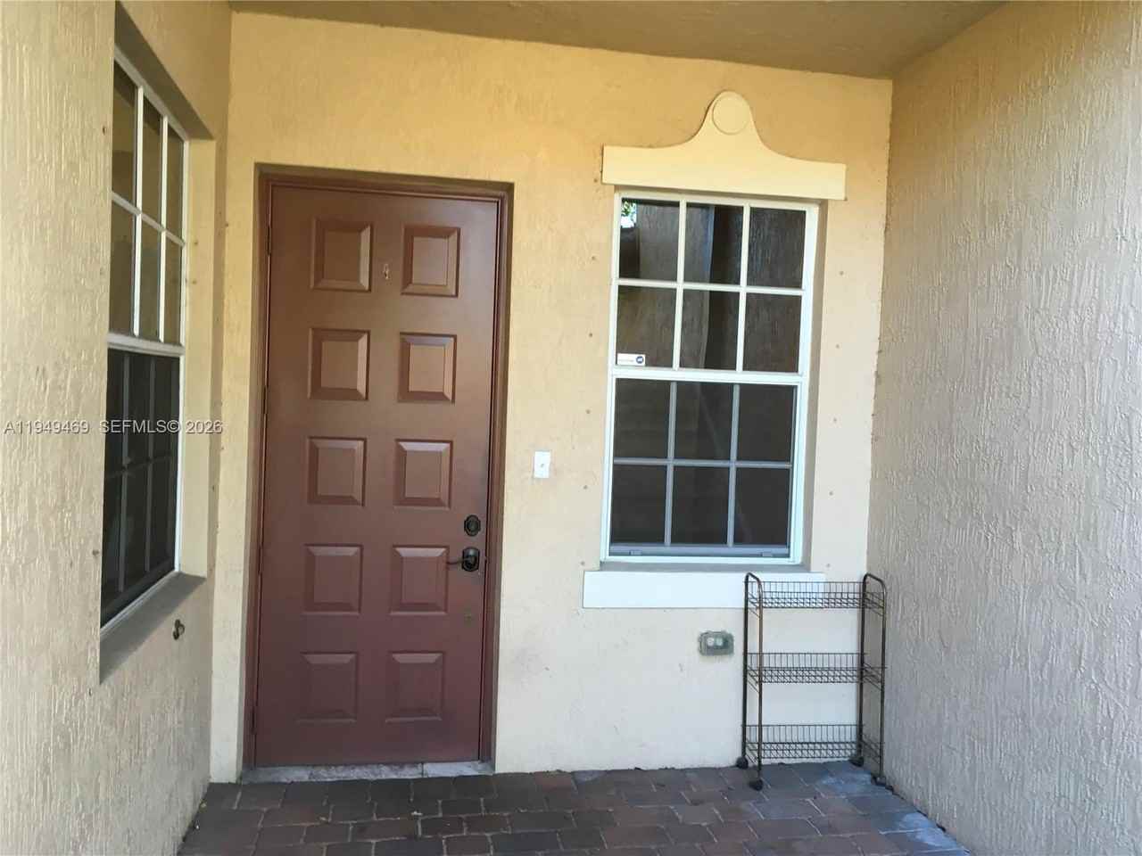 3338 Lakeside Dr #50 - Photo 4 of 36