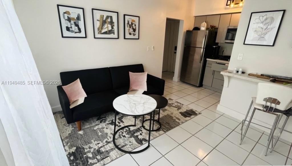 1320 Drexel Ave #201 - Photo 2 of 6