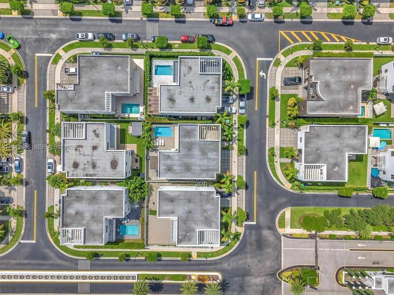 7457 Nw 101st Ave #7457 - Photo 7 of 50