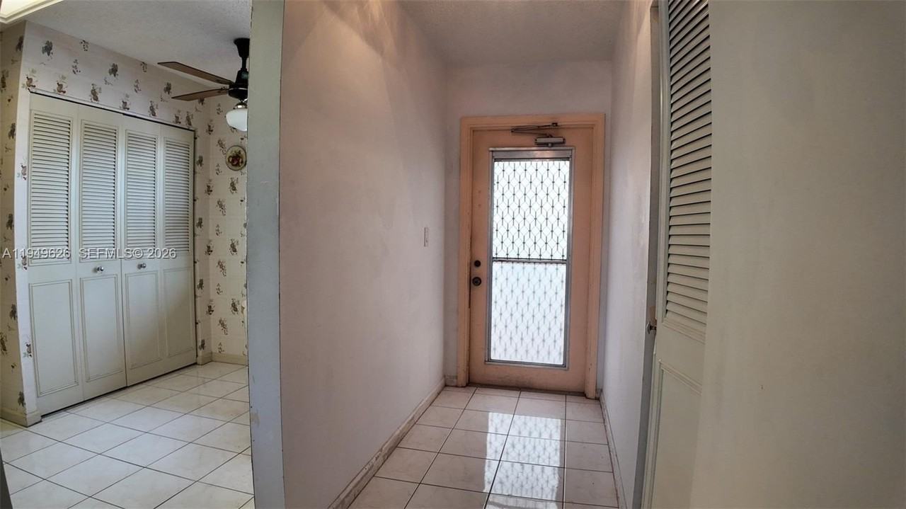 7220 Lake Circle Dr #203 - Photo 3 of 21